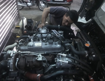 SỬA MÁY TẠI GARA