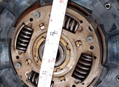 Bảo dưỡng sửa chữa và thay thế phụ tùng mâm ép ô tô